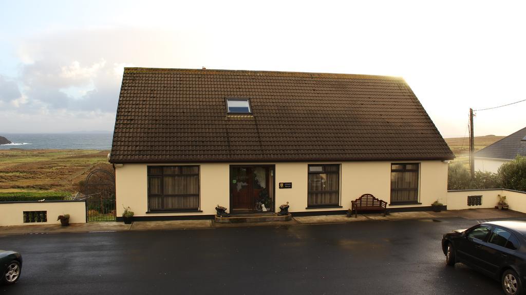 Atlantic Breeze Bed & Breakfast Keel  Exterior photo