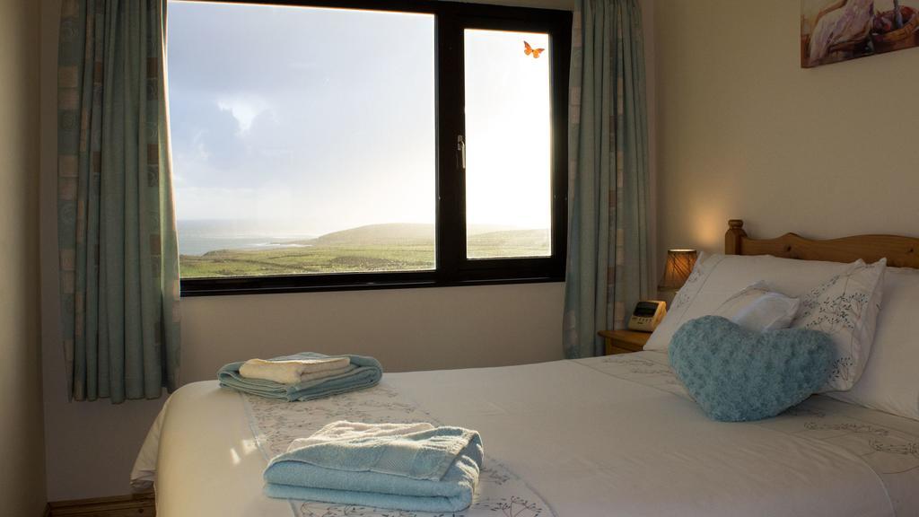 Atlantic Breeze Bed & Breakfast Keel  Room photo